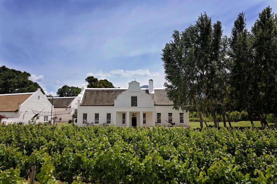 Holden Manz Country House