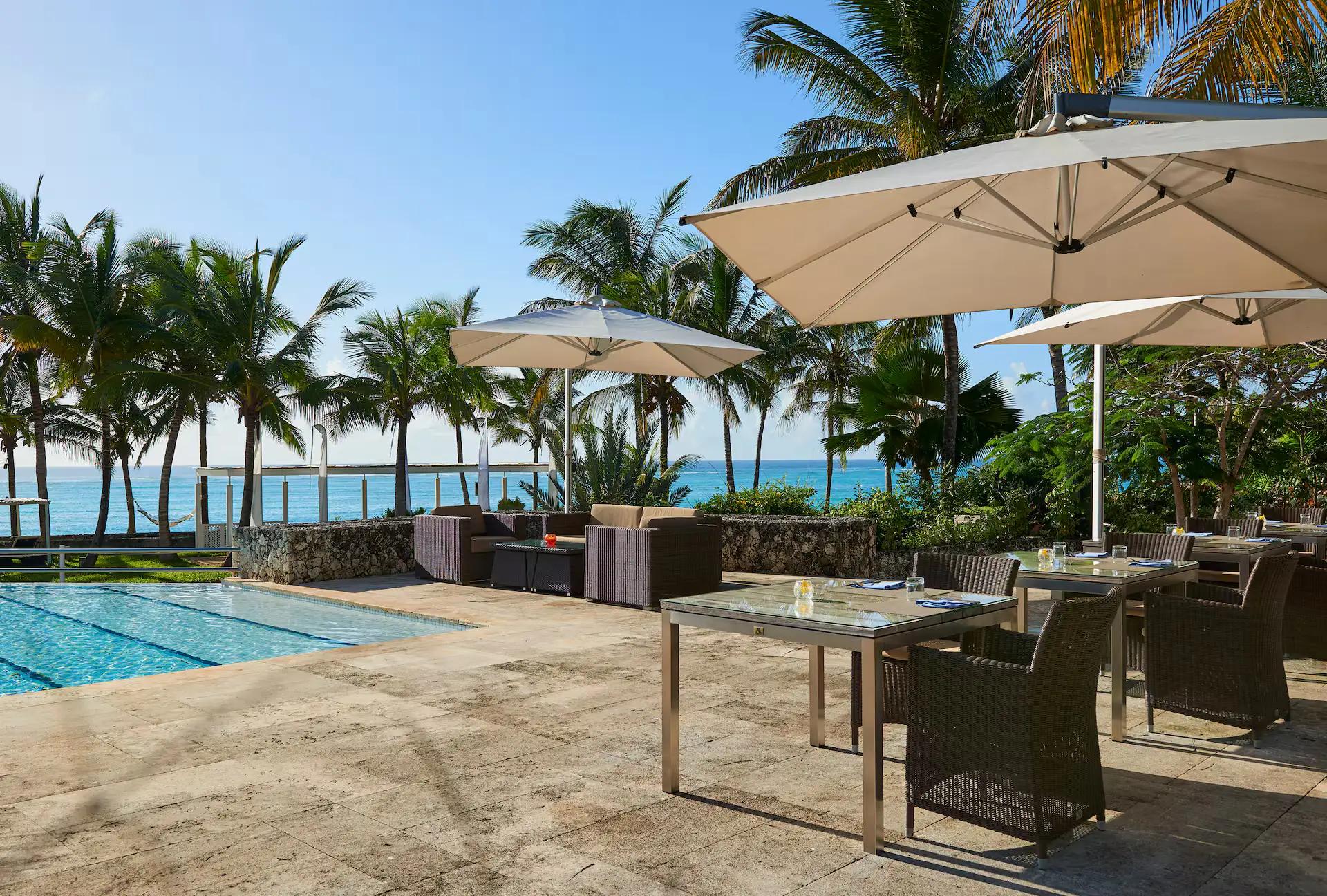 7-Day West and East Ultra-Lux Zanzibar Fly-in Package