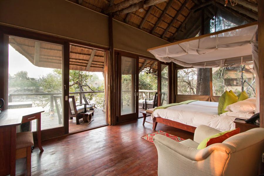 3-Day Fly-In Authentic Rhino Post Safari