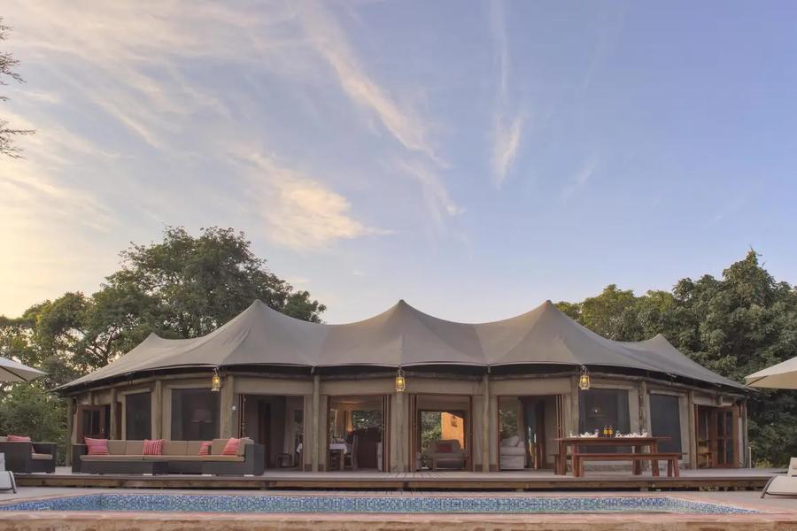 Flatdogs Camp - South Luangwa Lodge