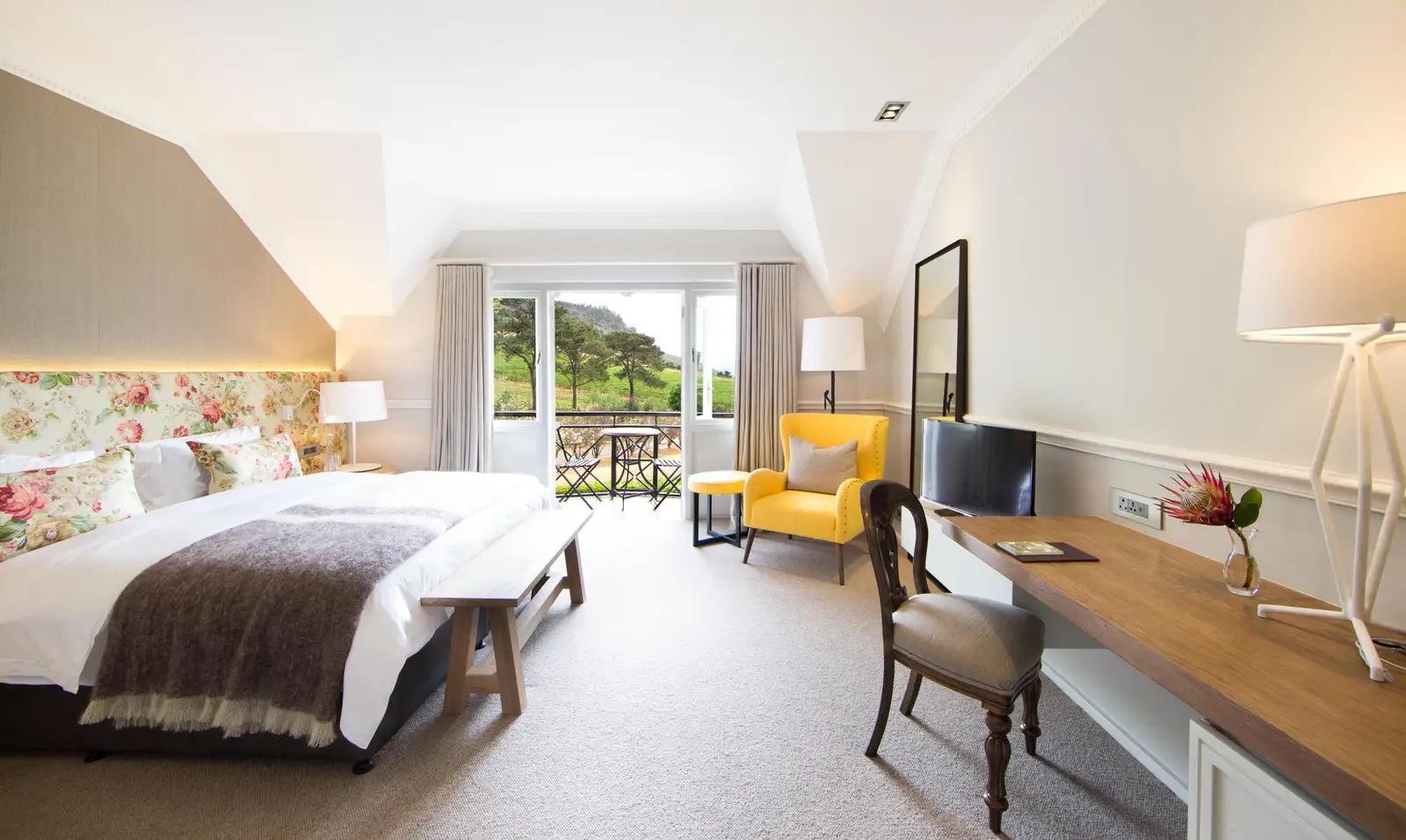 Mont Rochelle Hotel 