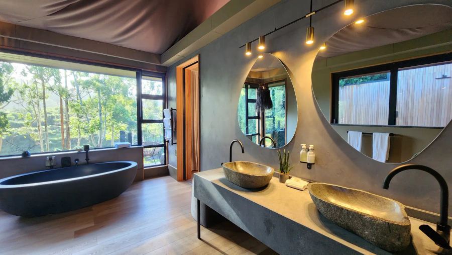 4-Day Malaria-Free Botlierskop Safari