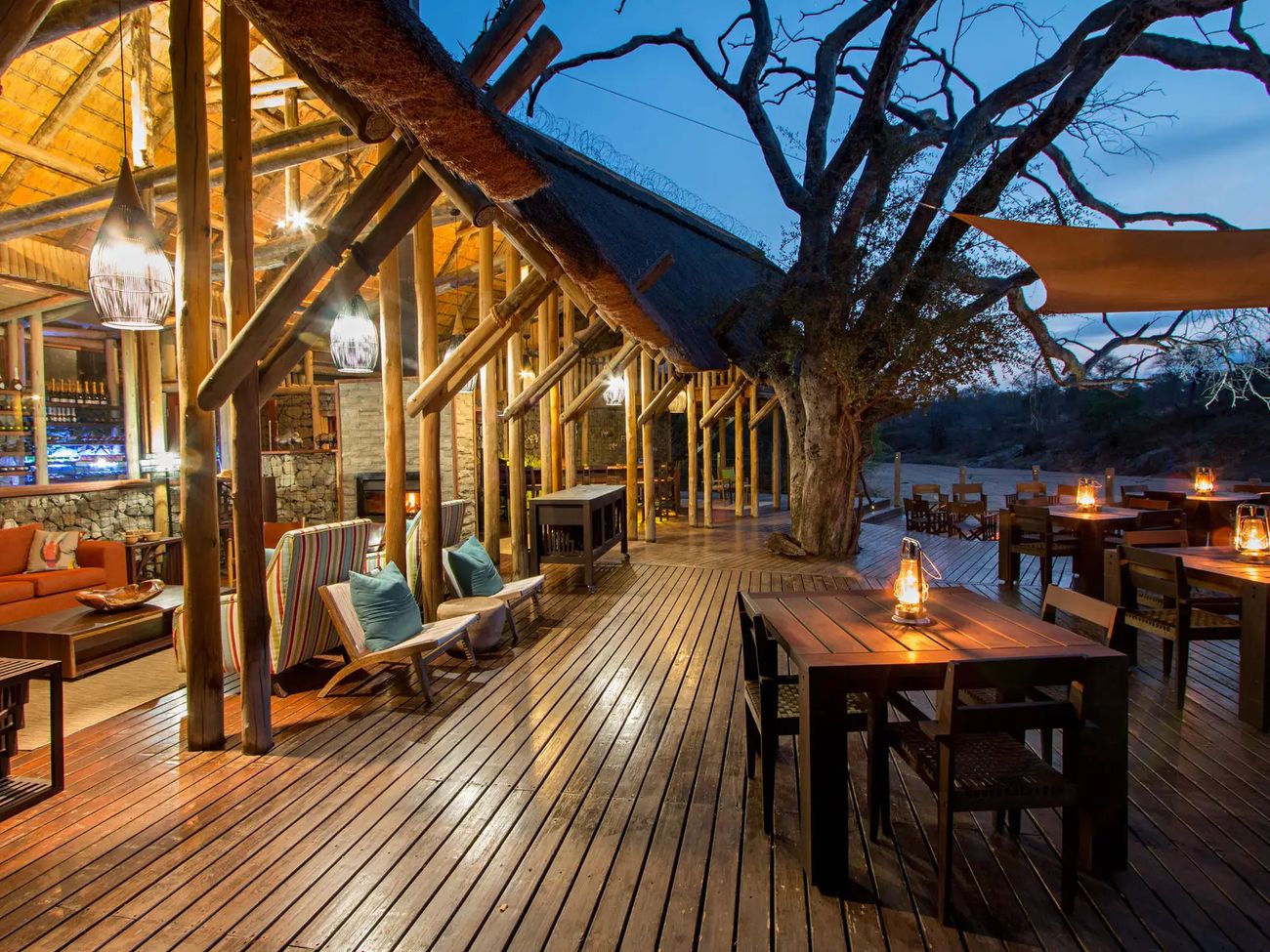 4-Day African Chic Fly-In Rhino Post Safari