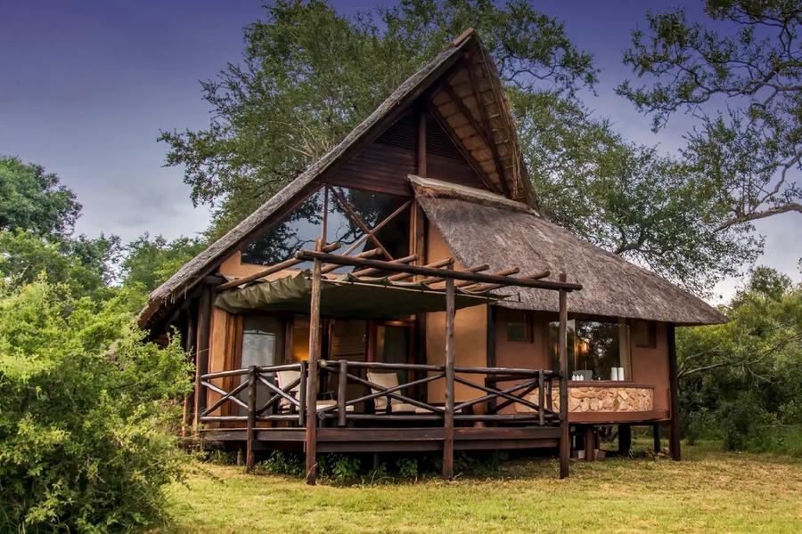 Lukimbi Safari Lodge