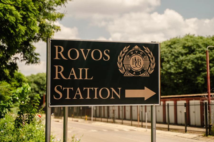 7-Day Victoria Falls and Chobe: Classic Railway Safari Adventure