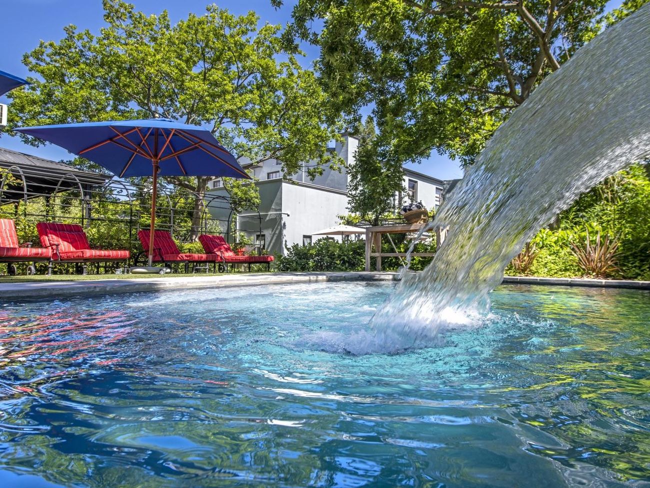 La Fontaine Boutique Hotel