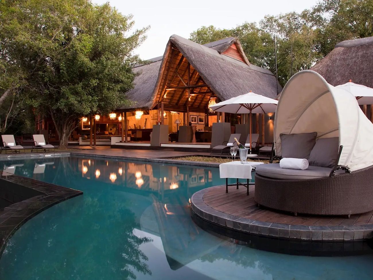 Royal Chundu Zambezi River Lodge