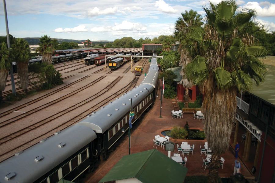 7-Day Victoria Falls and Chobe: Classic Railway Safari Adventure