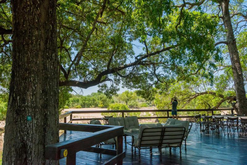 4 Day Lush Sabi Sand River Safari