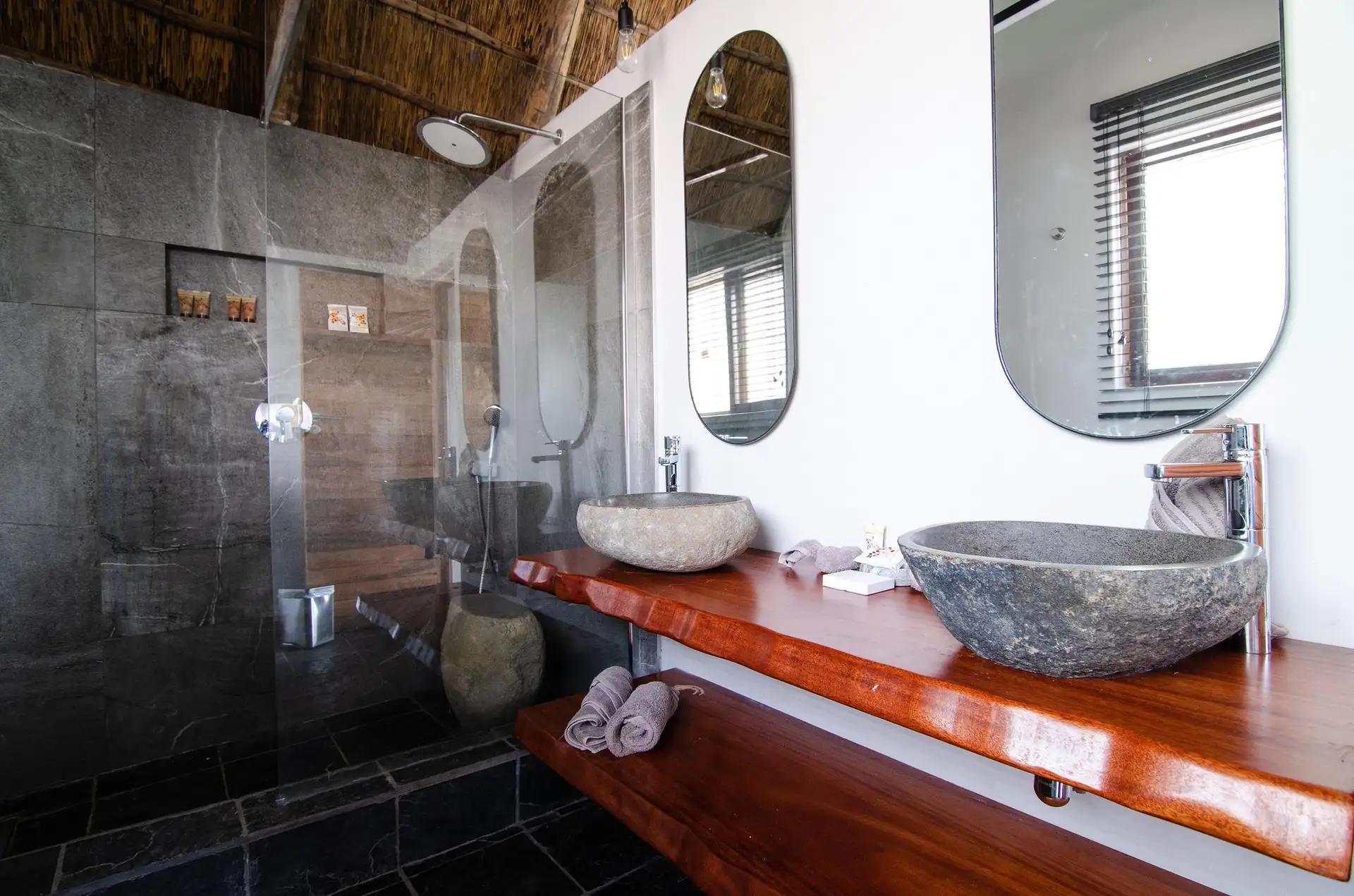 Muchenje Safari Lodge