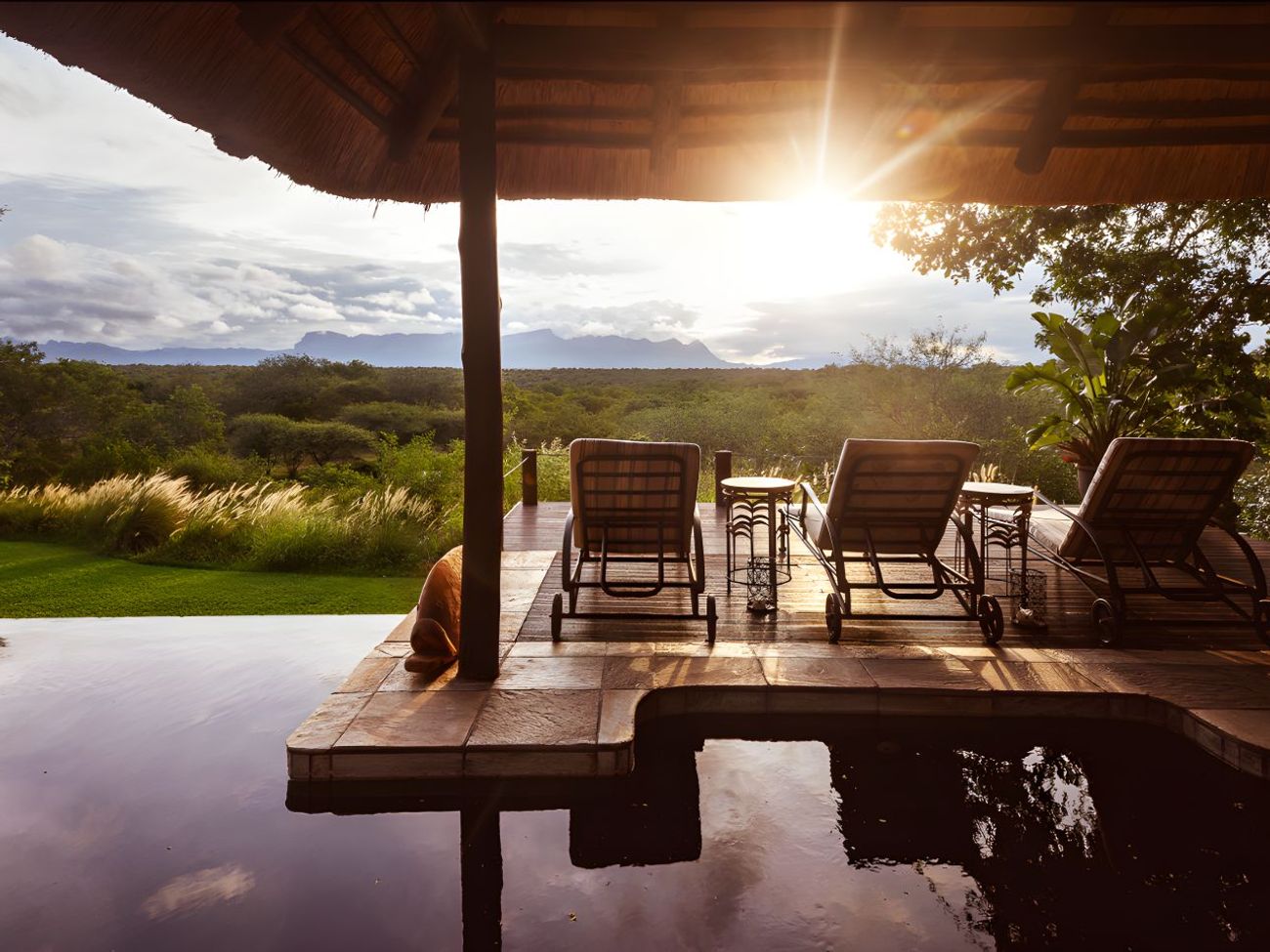 Khaya Ndlovu Safari Manor