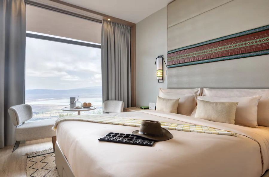 10 Day Luxury Fly-in Kenya & Tanzania Tour