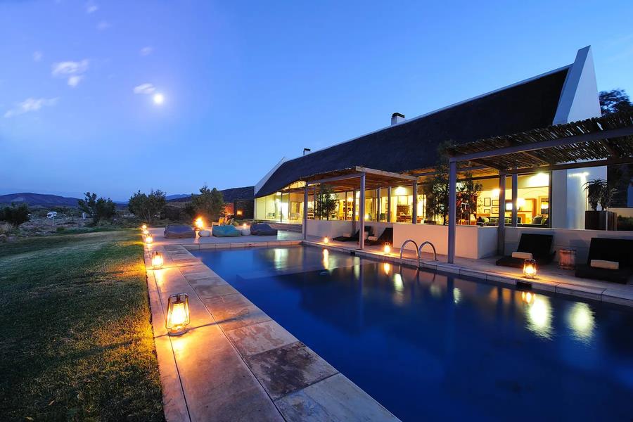 8-Day Cape Town Family Safari and Vic Falls Combo