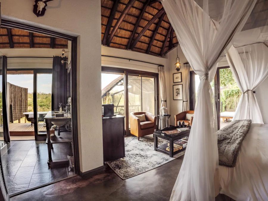4-Day Jock Safari Lodge Fly-in Package