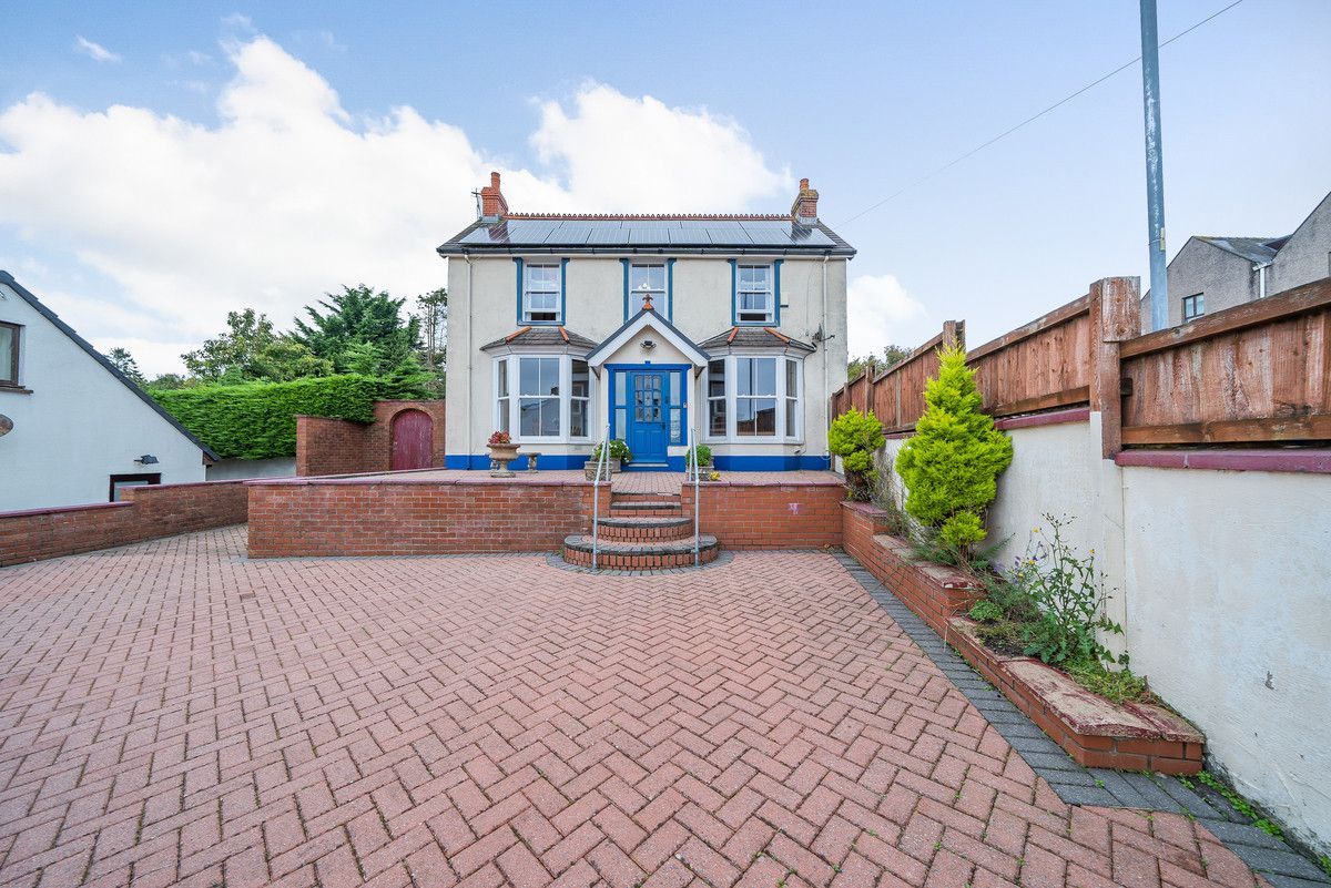 Lamack Vale Serpentine Road, Tenby SA70 8DD