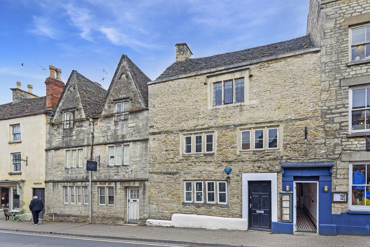 Property detail 2 - Adam Clegg Estate Agents