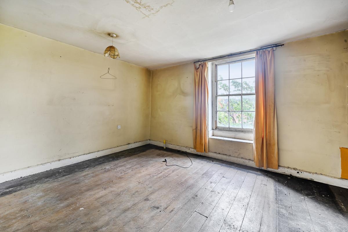 Property detail 10 - Adam Clegg Estate Agents