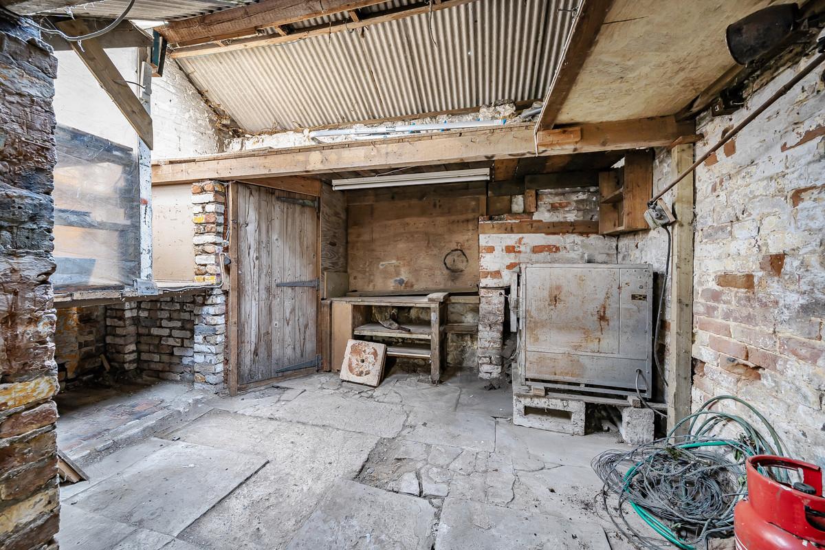Property detail 3 - Adam Clegg Estate Agents