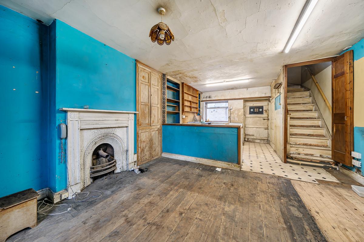 Property detail 1 - Adam Clegg Estate Agents