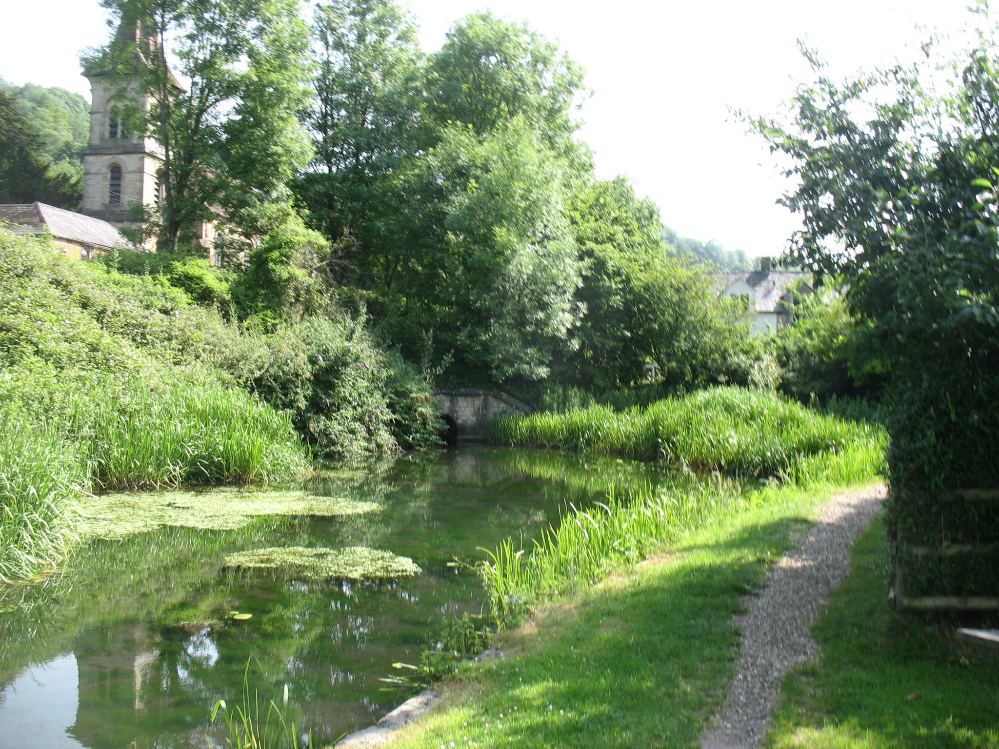 The canal and the valley floor