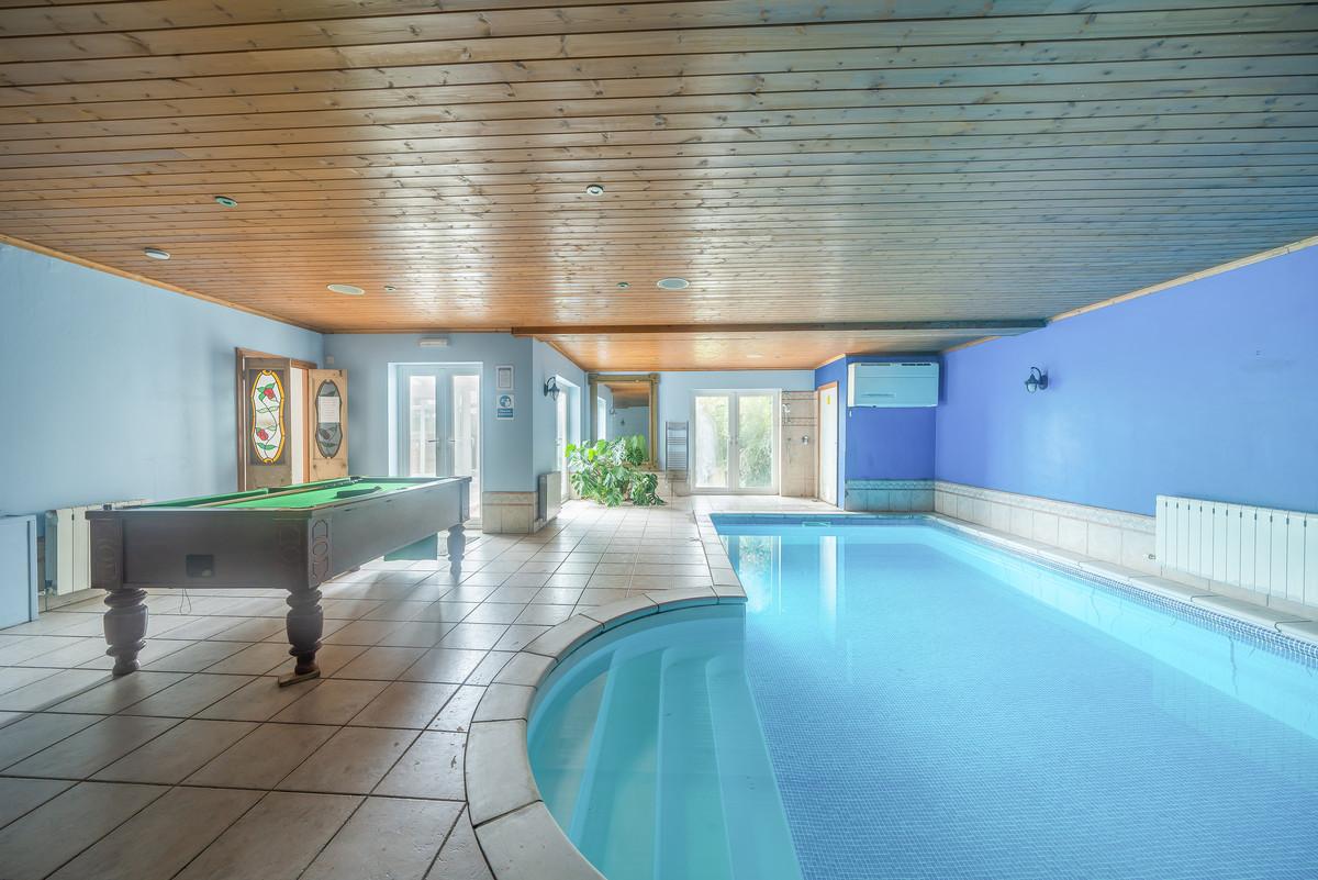 Property detail 1 - Adam Clegg Estate Agents