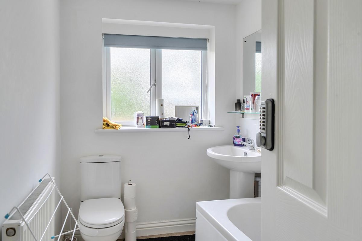 Property detail 10 - Adam Clegg Estate Agents