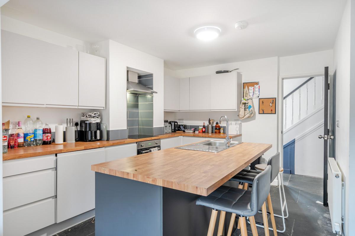 Property detail 1 - Adam Clegg Estate Agents