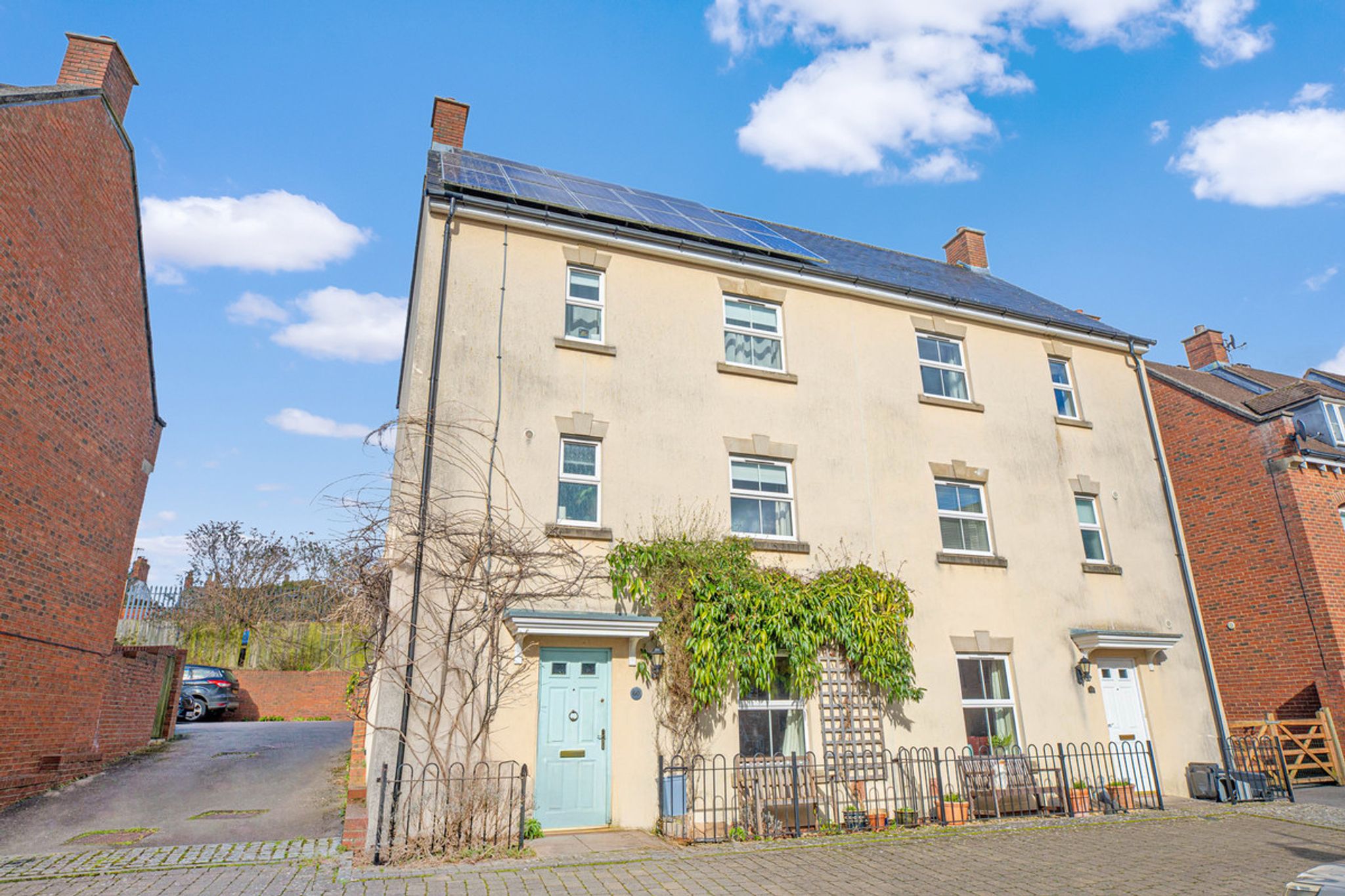 60 Home Orchard