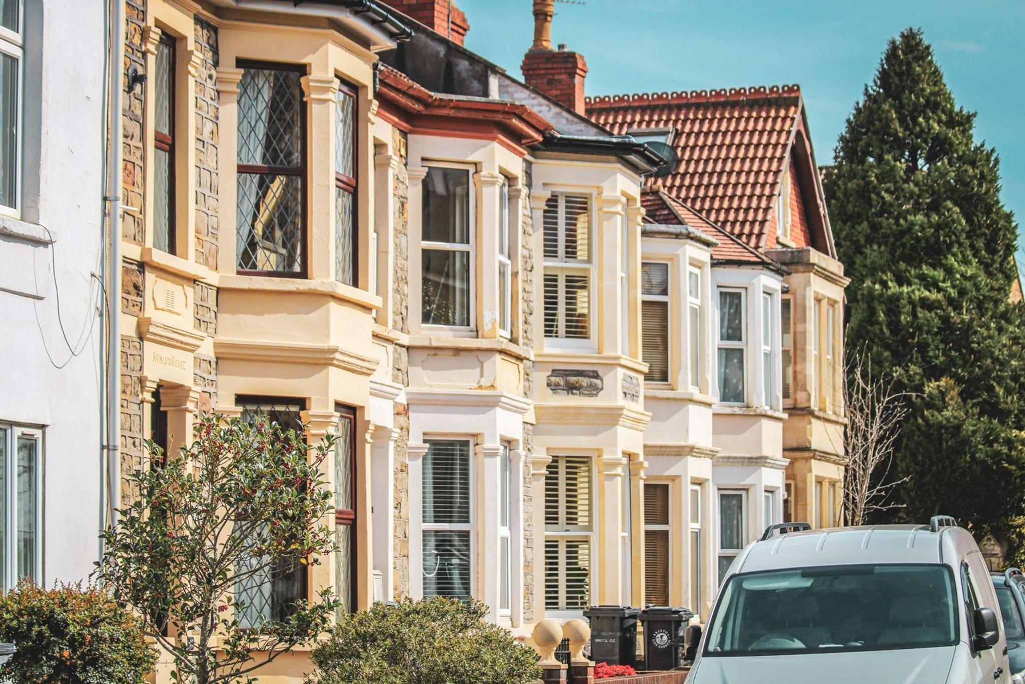 The Buyer's Viewing Checklist: What to Check, Ask and Get in Writing Before You Offer