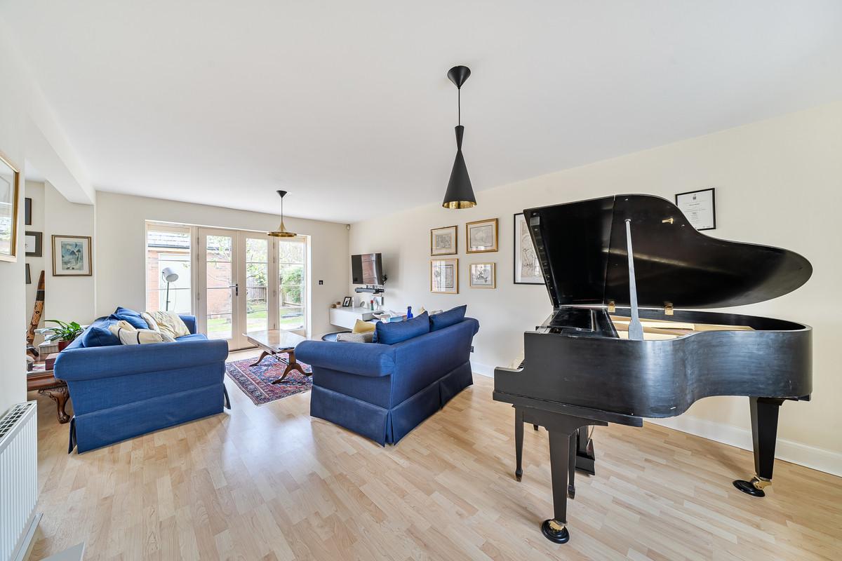 Property detail 5 - Adam Clegg Estate Agents