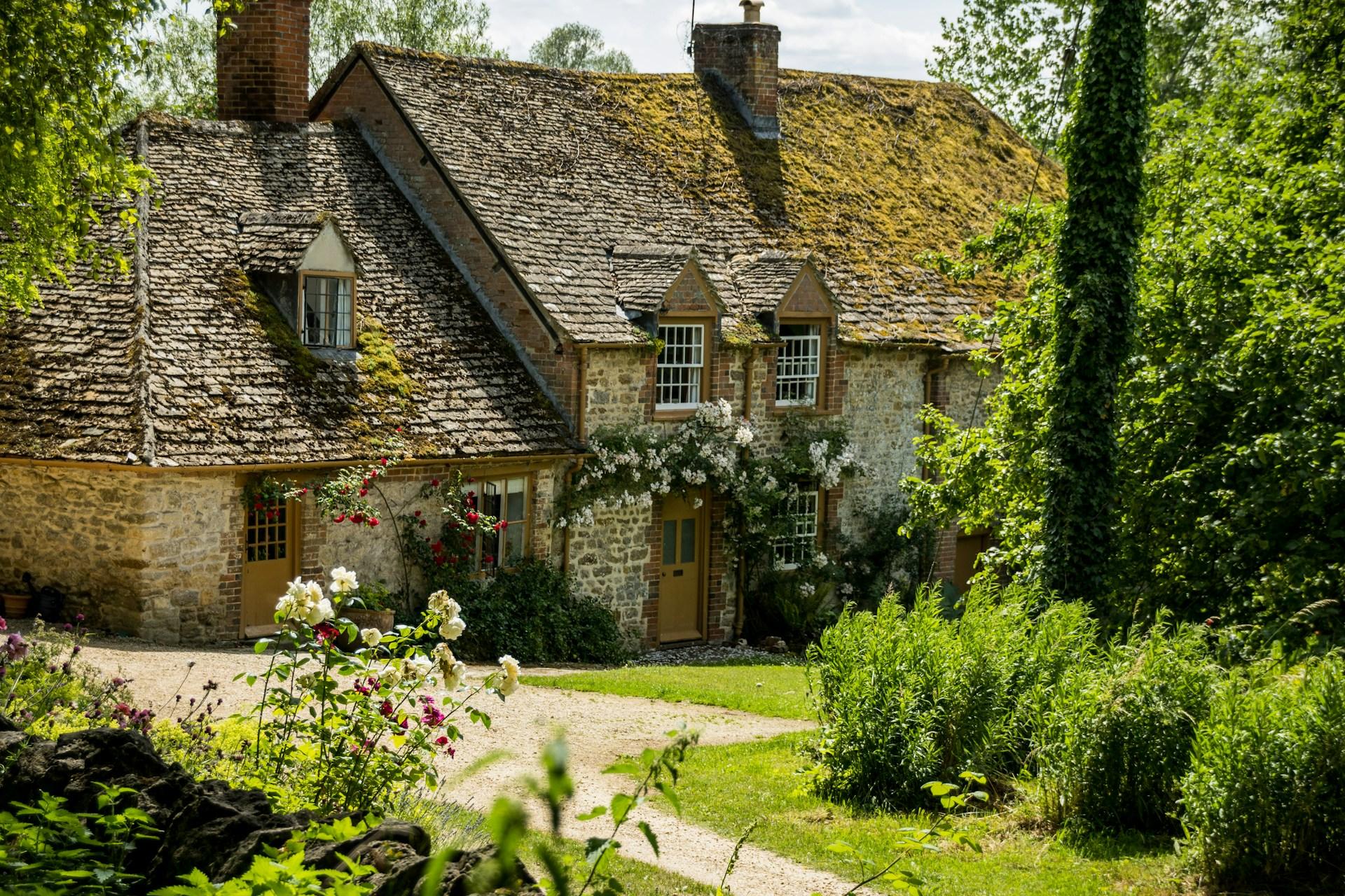 Selling Your Home in Stroud, Gloucestershire and Bristol: What Actually Moves the Sale