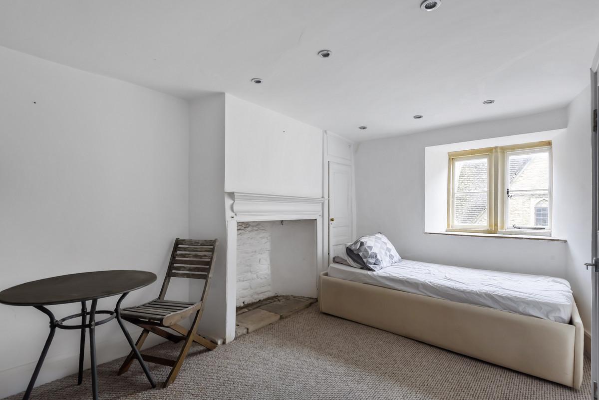 Property detail 12 - Adam Clegg Estate Agents