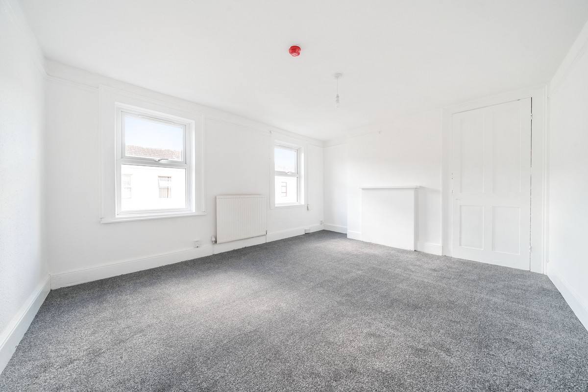 Property detail 2 — Adam Clegg Estate Agents