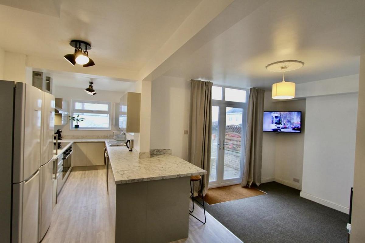 Property detail 4 - Adam Clegg Estate Agents