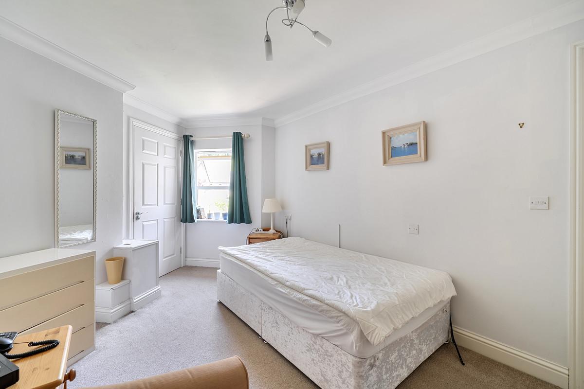 Property detail 10 - Adam Clegg Estate Agents