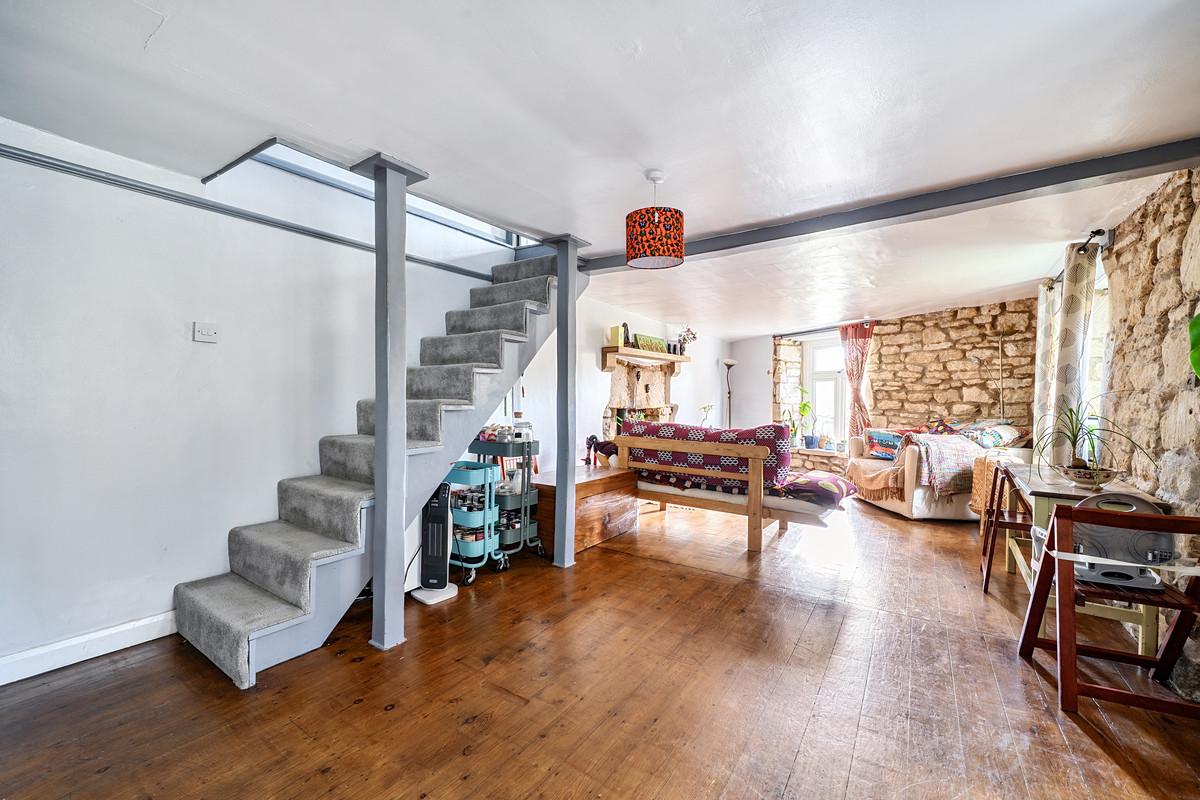 Property detail 5 - Adam Clegg Estate Agents