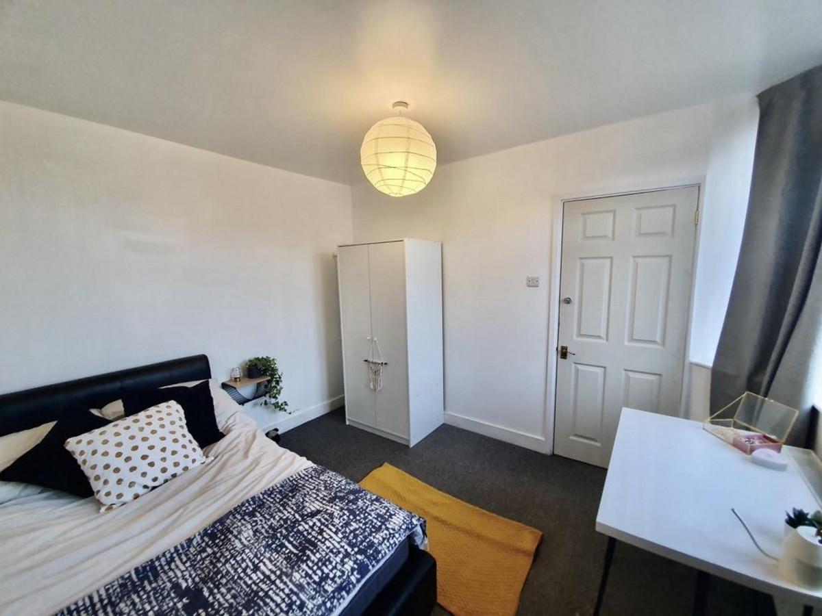 Property detail 8 - Adam Clegg Estate Agents