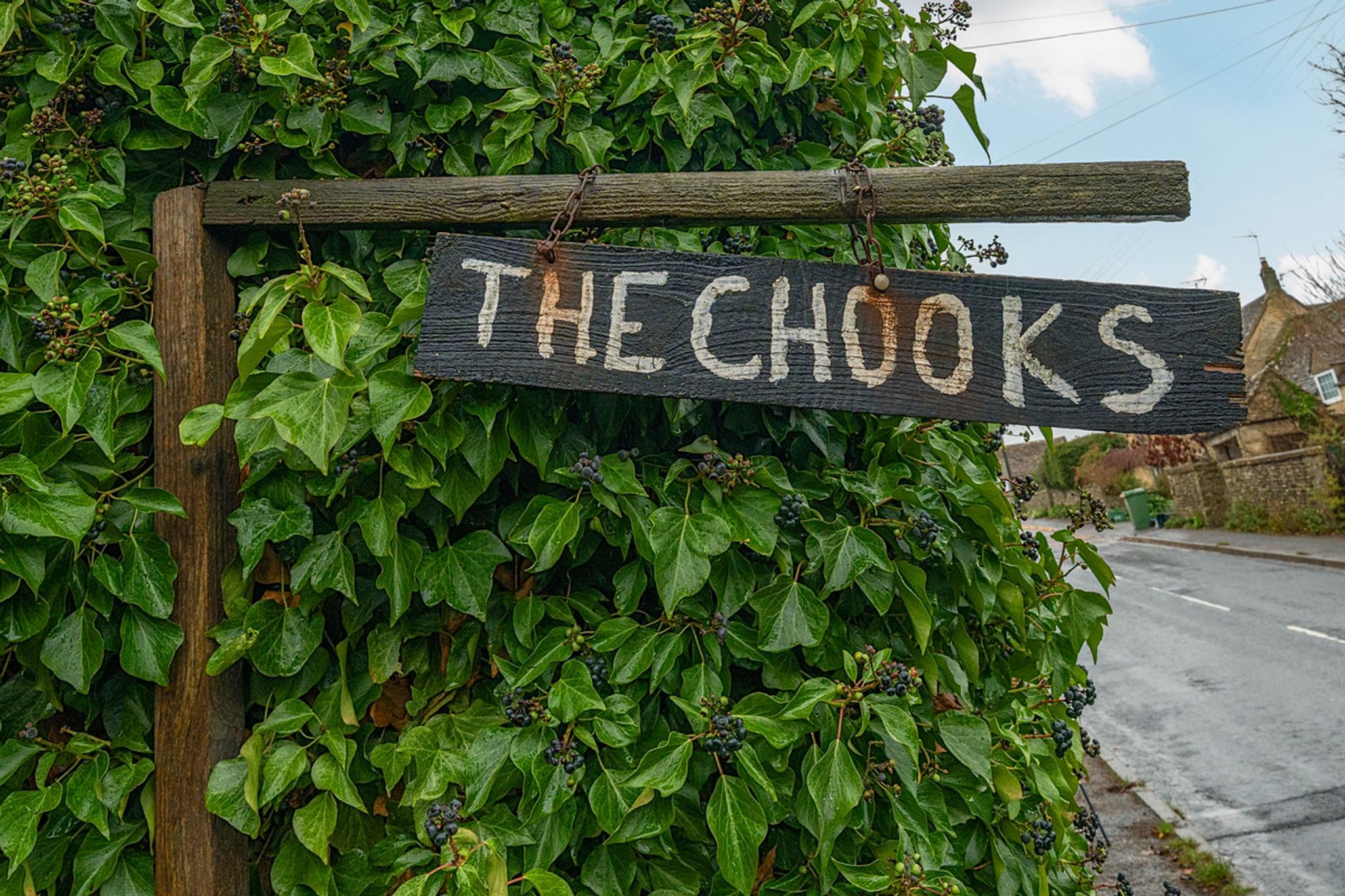The Chooks Nupend, Stroud