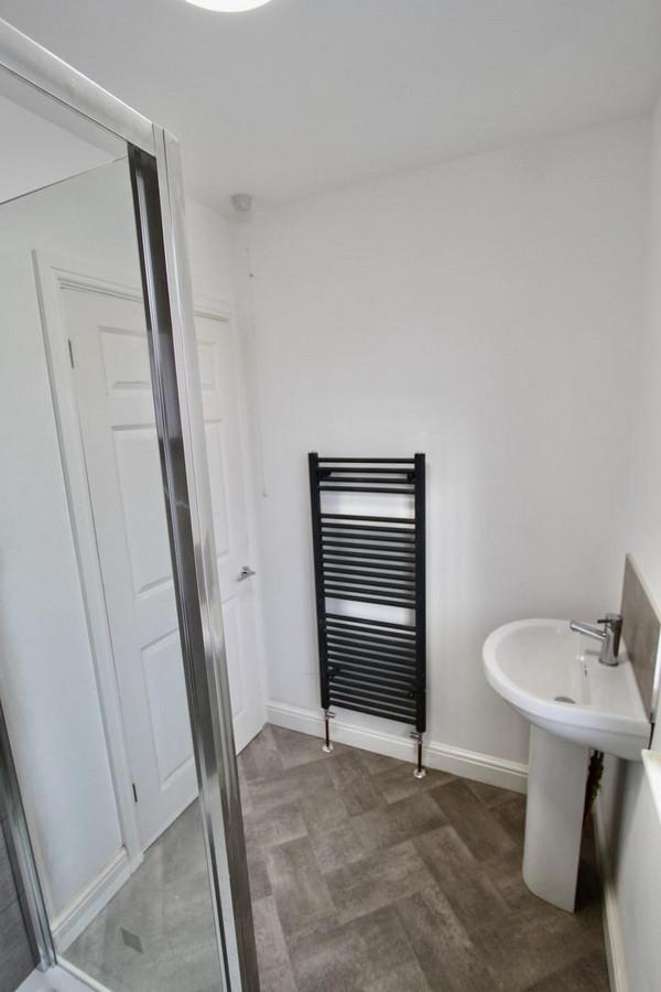 Property detail 11 - Adam Clegg Estate Agents