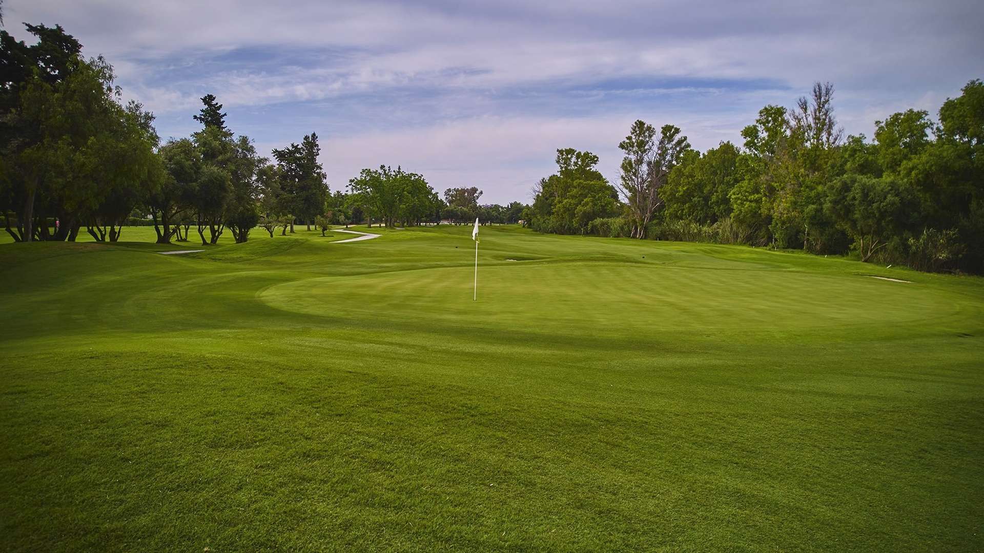Guadalmina South Course fairway beside the Mediterranean