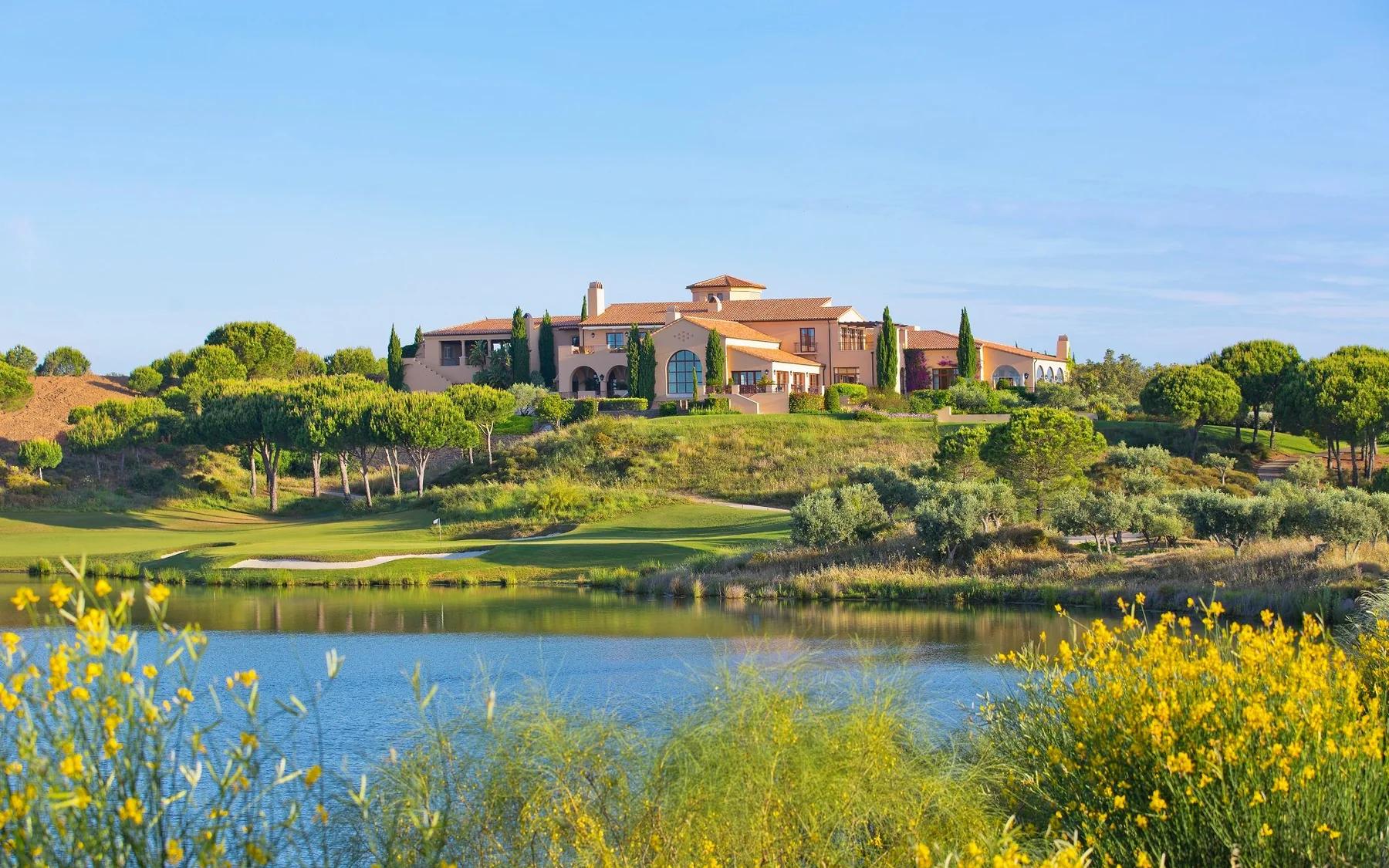 Monte Rei clubhouse and residences beside the golf course