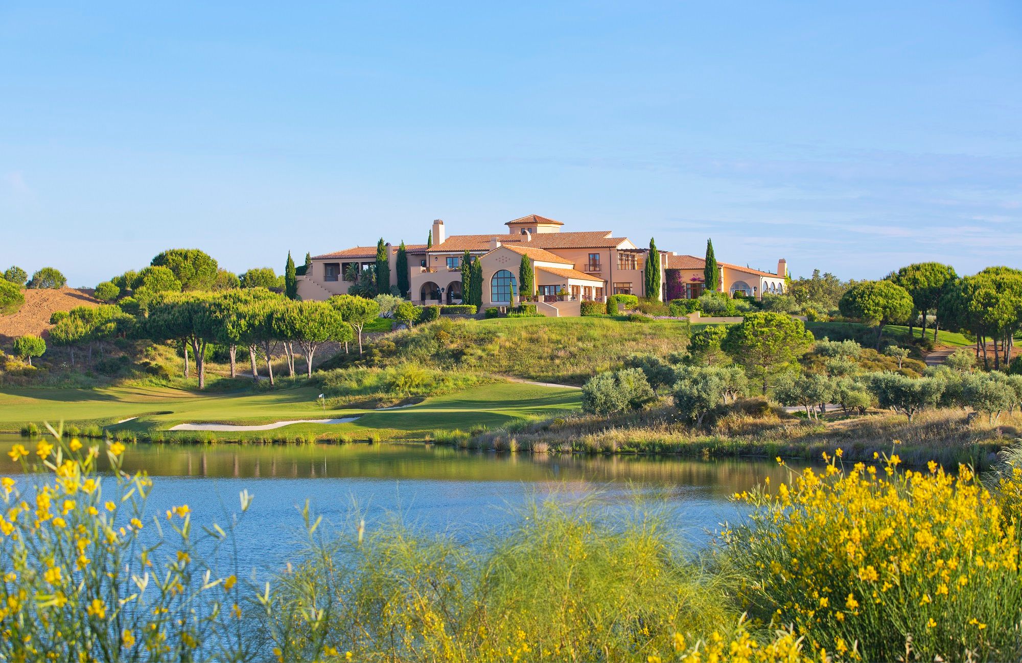 Monte Rei residences beside the golf course in Portugal