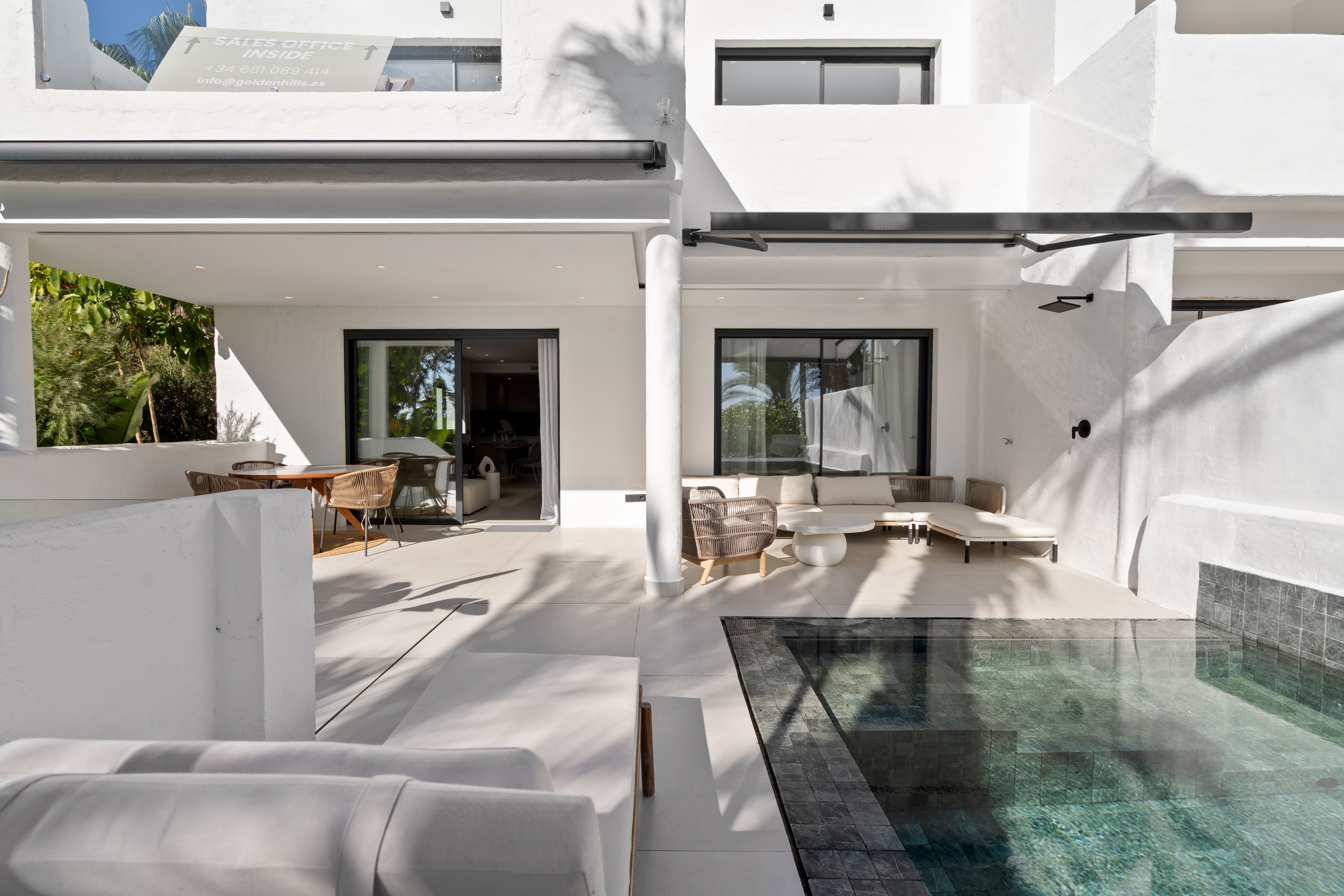 Golden Hills duplex apartment private terrace and swimming pool, image 2.