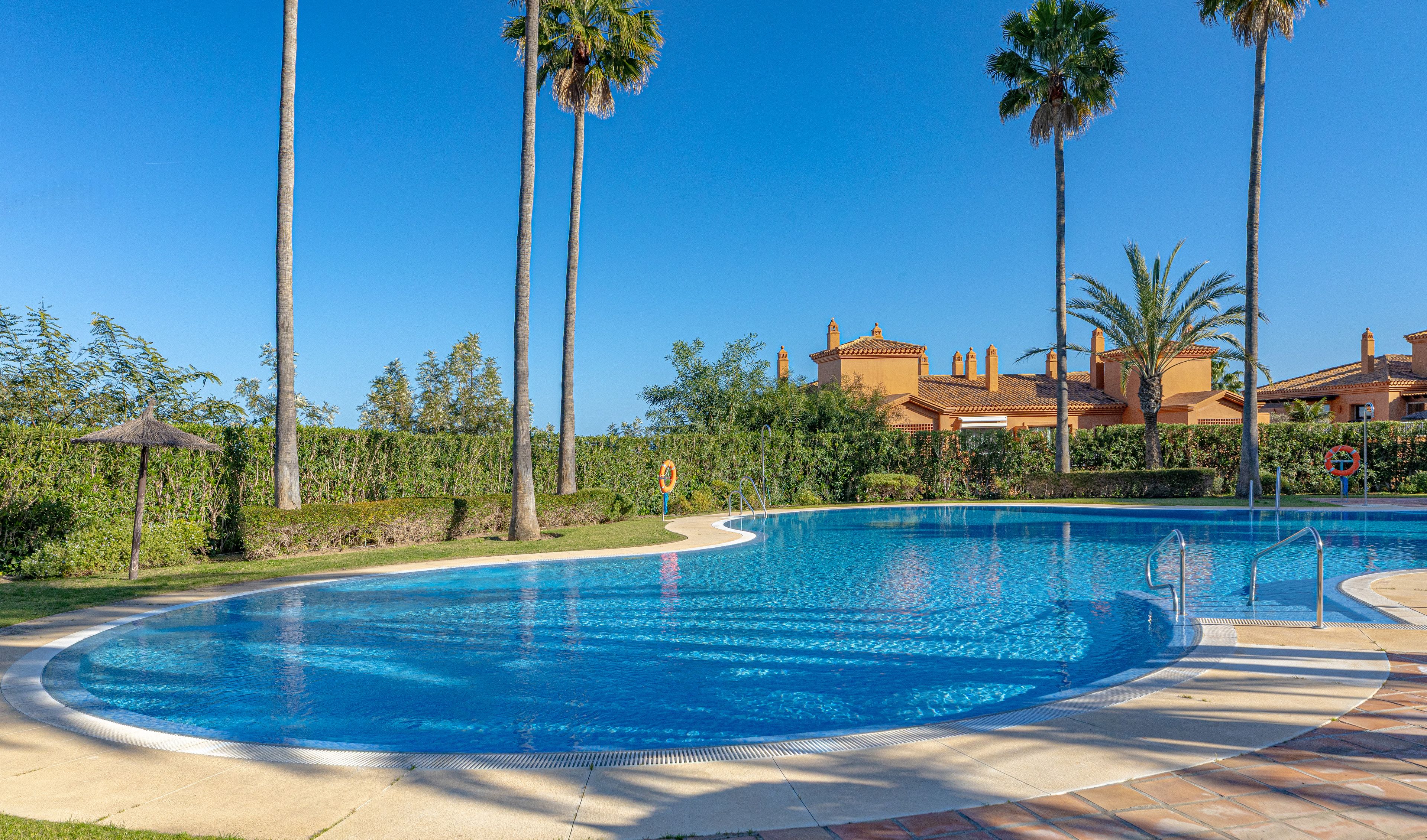 Communal swimming pool at Las Lomas del Conde Luque