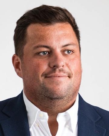 Portrait of James Pryor, Managing Director of Golf Homes International.