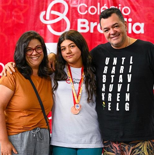 Registro da premiação da OBA 2026 no Colégio Brasília 1