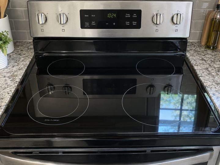 Cooktop, after cleaning