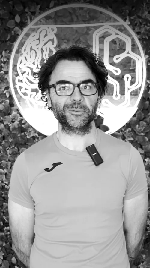 CARLOS JIMÉNEZ