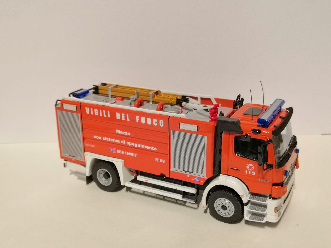 A.B.P. - Mercedes-Benz Atego II Fornitura 'ONE SEVEN' - Milano, foto 12