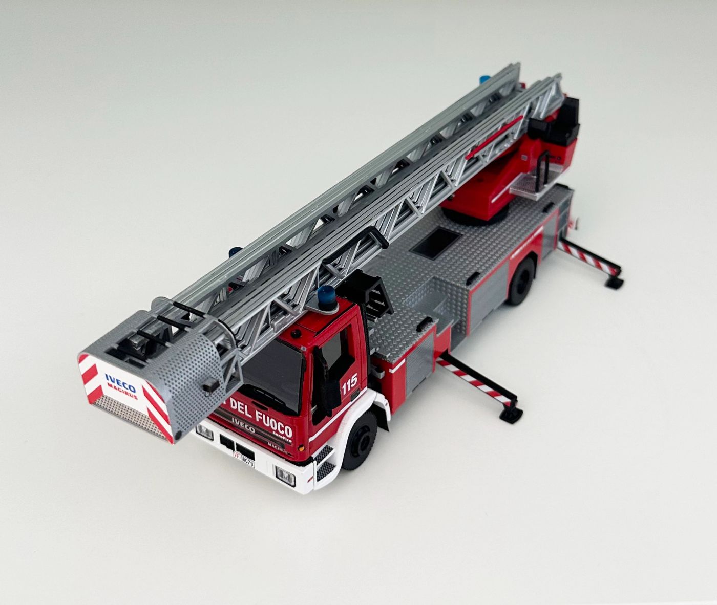 A.S. Autoscala Iveco Eurofire 150E27 - Scala da 37 metri - Mestre (VE), foto 1